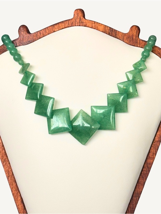 Vintage Jewelry - Natural Jade Art Deco Diamond Bead Necklace